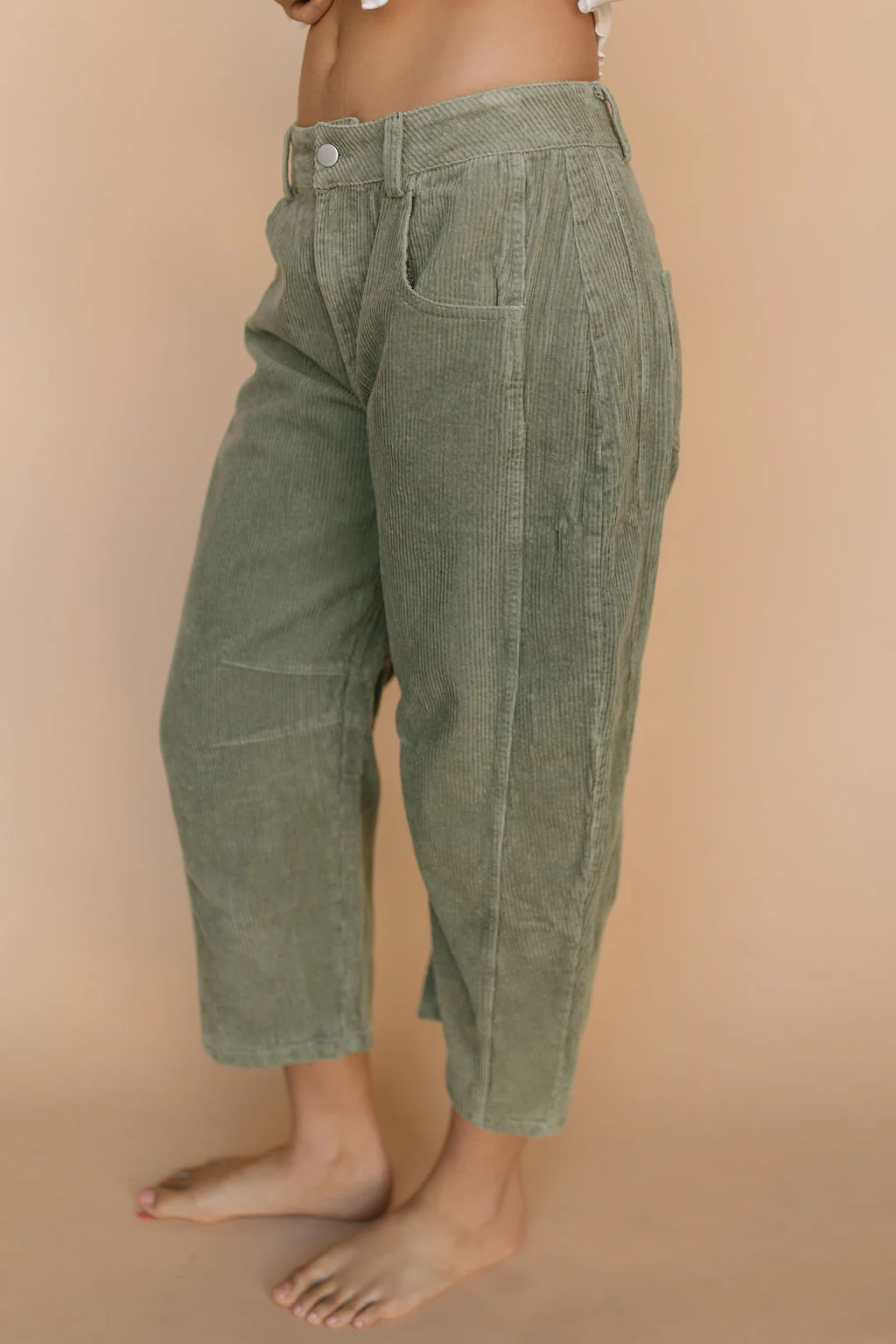 Aiden Corduroy Barrel Jeans in Olive - Image 3