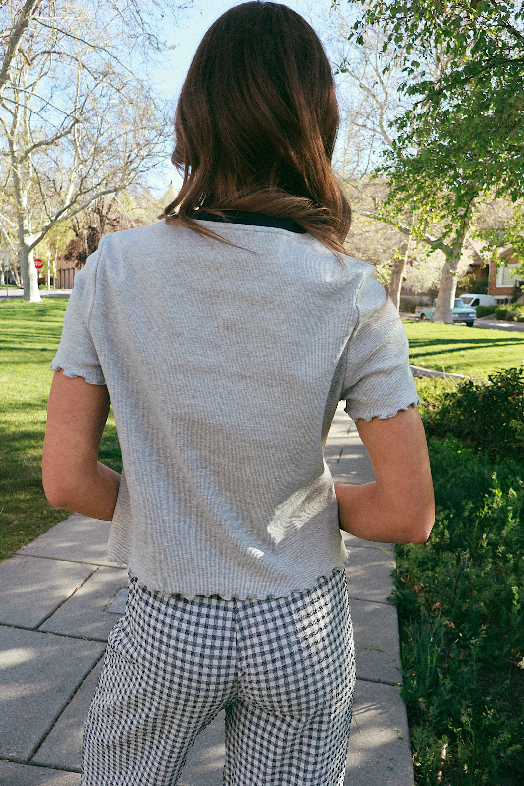 Colorblock Tee in Heather Grey - Image 5