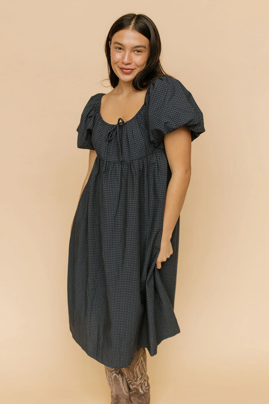 Elora Gingham Midi in Navy - Image 3