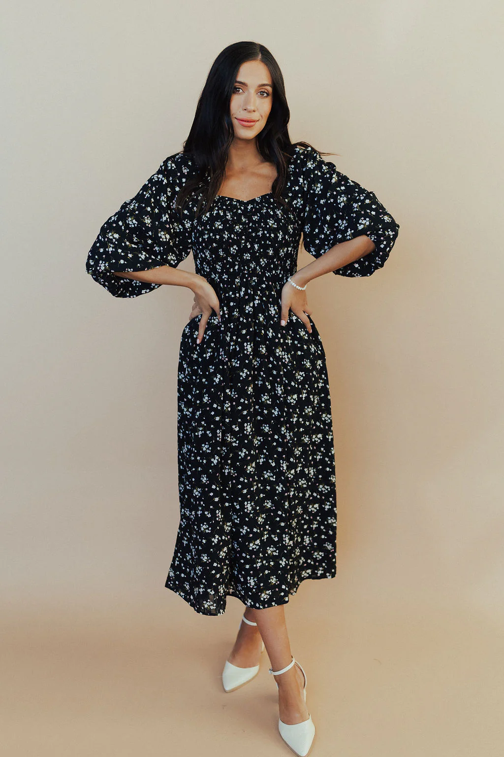 Emma Midi in Black - Image 4