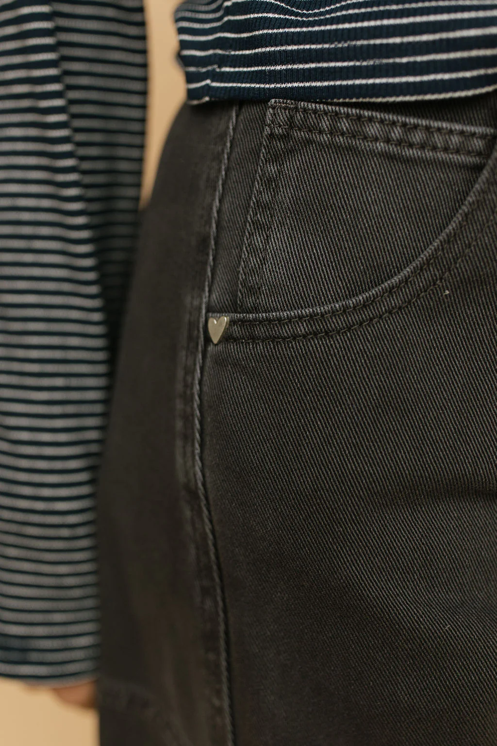 Heart Throb Black Barrel Jeans - Image 4