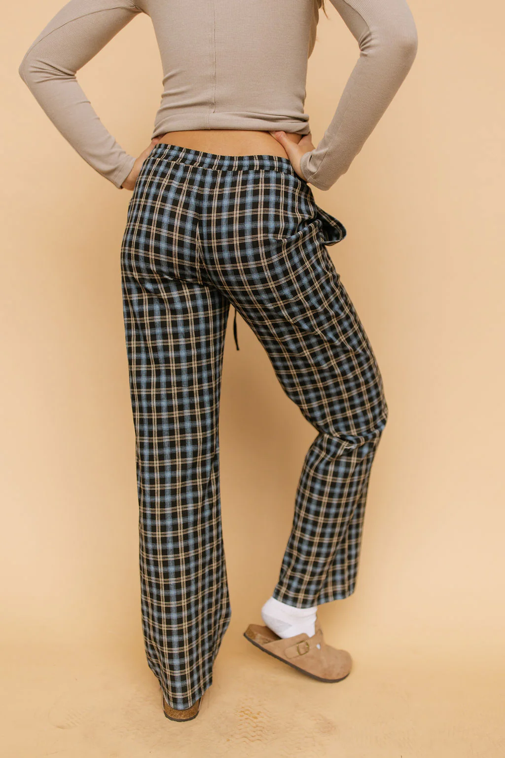FINAL SALE - Rorie Checkered Pants in Navy - Image 4